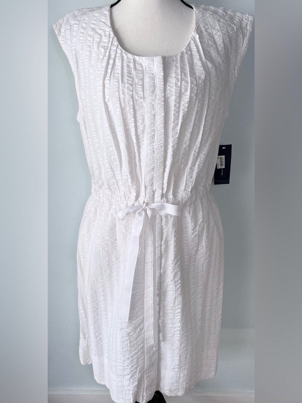 Tommy Hilfiger White Sleeveless Textured Midi Dress with Satin Tie at Waist.